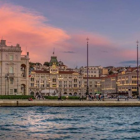 Luxury Stazione Centrale Elegante Loft Daire Trieste Dış mekan fotoğraf